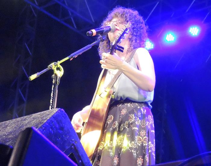 Público faz artistas se empolgarem pelo carisma nos shows - Imagem 22