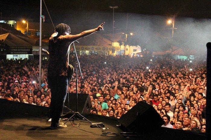 Samba, Rock e Reggae marcam 3ª noite do Festival de Inverno - Imagem 14