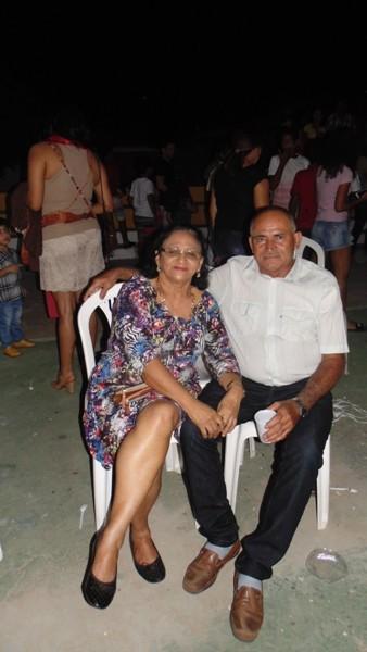 Crianças participam de apresentações na quadra de esporte  - Imagem 89