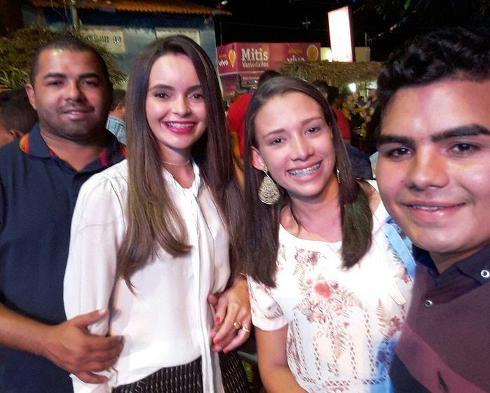 Taty Girl e Léo Cachorrão animaram a festa de 80 anos de São Pedro do Piauí (Crédito: Adriano Sousa)