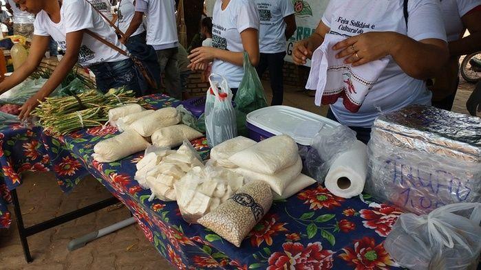 Alunos do Projovem Campo promovem Feira Solidária  - Imagem 8