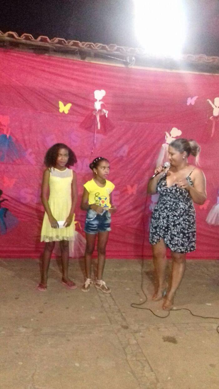 Alunos e professores promoveram belíssima festa para mães - Imagem 6