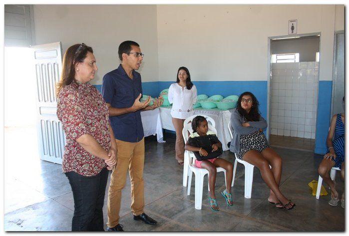 Cras realiza oficina de enxovais para o grupo de gestantes  - Imagem 11