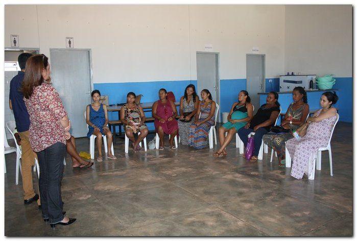 Cras realiza oficina de enxovais para o grupo de gestantes  - Imagem 13