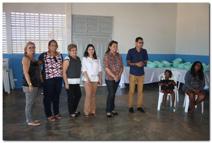 Cras realiza oficina de enxovais para o grupo de gestantes  - Imagem 14