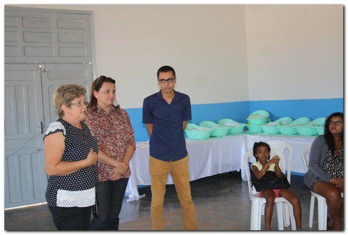 Cras realiza oficina de enxovais para o grupo de gestantes  - Imagem 16