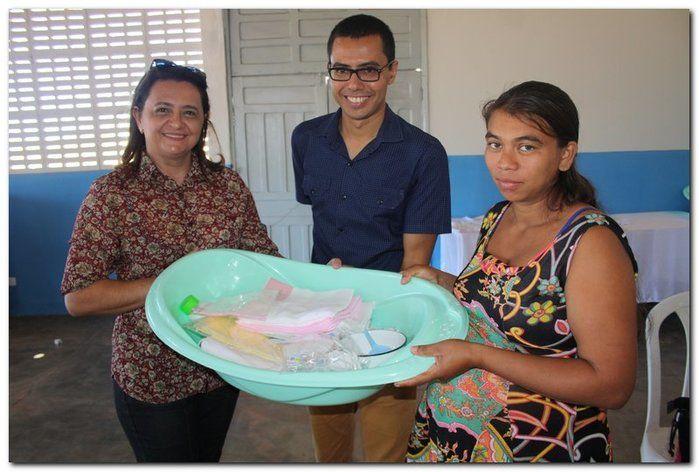 Cras realiza oficina de enxovais para o grupo de gestantes  - Imagem 22