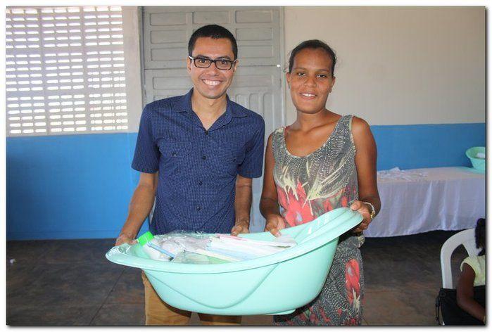 Cras realiza oficina de enxovais para o grupo de gestantes  - Imagem 20