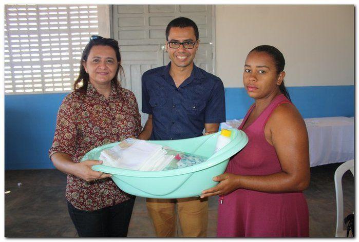 Cras realiza oficina de enxovais para o grupo de gestantes  - Imagem 25