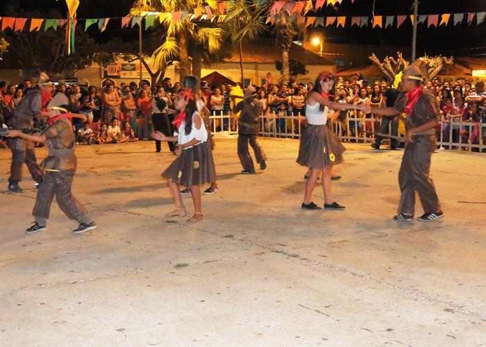 Sábado de folguedos com belas apresentações e sucesso de público - Imagem 87