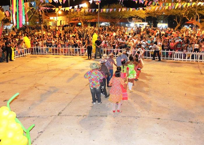 Sábado de folguedos com belas apresentações e sucesso de público - Imagem 51