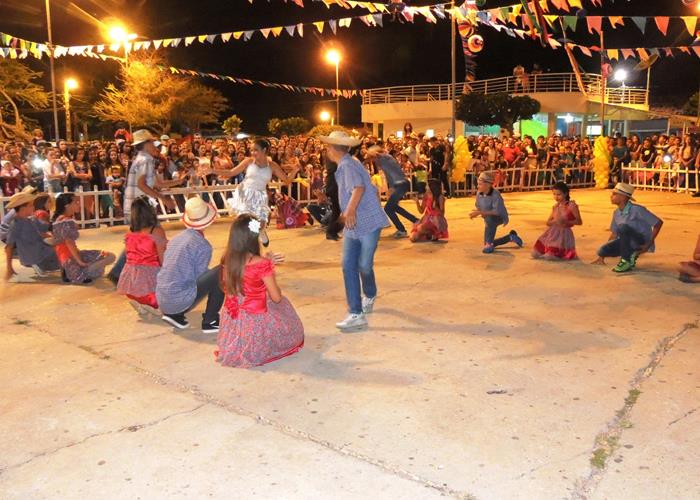 Sábado de folguedos com belas apresentações e sucesso de público - Imagem 63