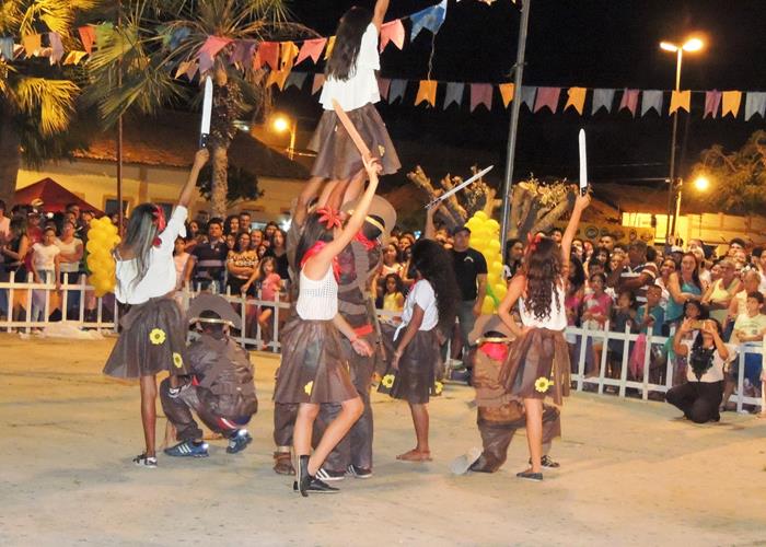 Sábado de folguedos com belas apresentações e sucesso de público - Imagem 94