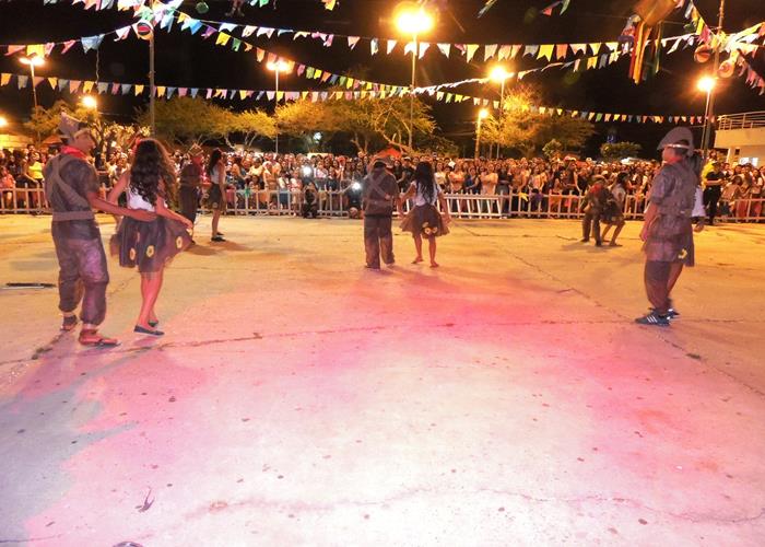 Sábado de folguedos com belas apresentações e sucesso de público - Imagem 77