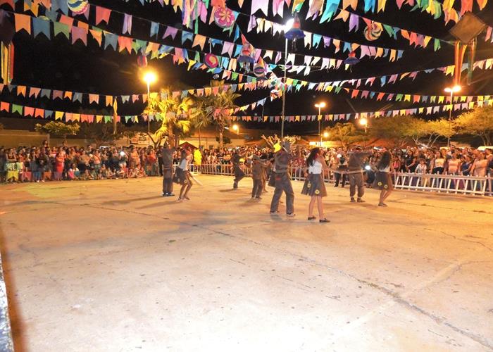 Sábado de folguedos com belas apresentações e sucesso de público - Imagem 89