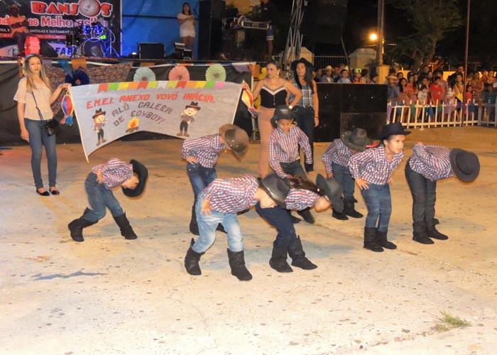 Sábado de folguedos com belas apresentações e sucesso de público - Imagem 14