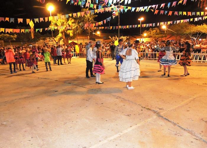 Sábado de folguedos com belas apresentações e sucesso de público - Imagem 96