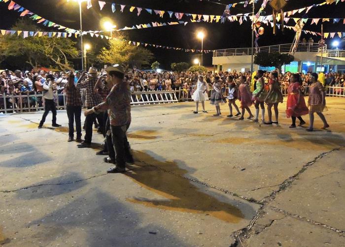 Sábado de folguedos com belas apresentações e sucesso de público - Imagem 41