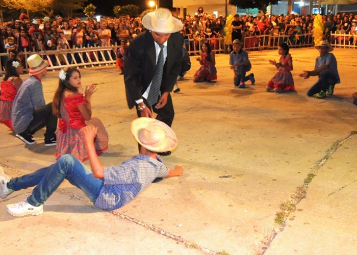 Sábado de folguedos com belas apresentações e sucesso de público - Imagem 66