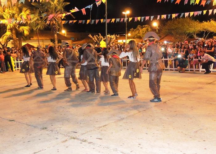 Sábado de folguedos com belas apresentações e sucesso de público - Imagem 80