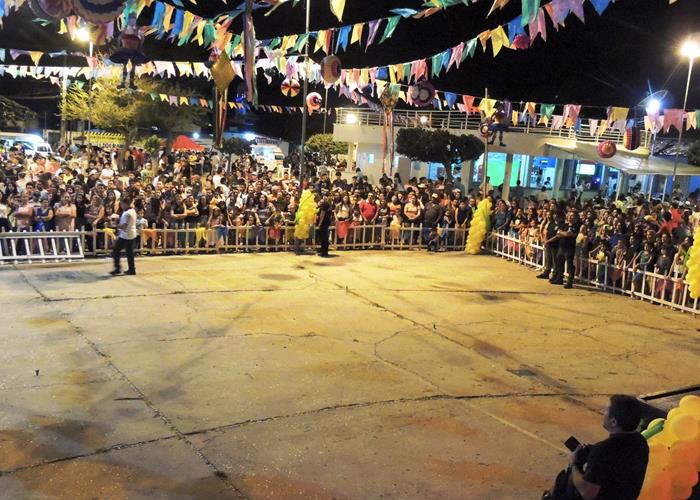 Sábado de folguedos com belas apresentações e sucesso de público - Imagem 49