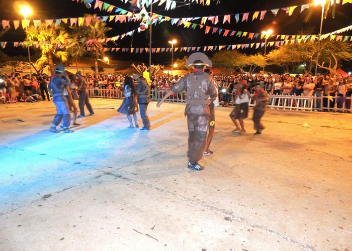 Sábado de folguedos com belas apresentações e sucesso de público - Imagem 78