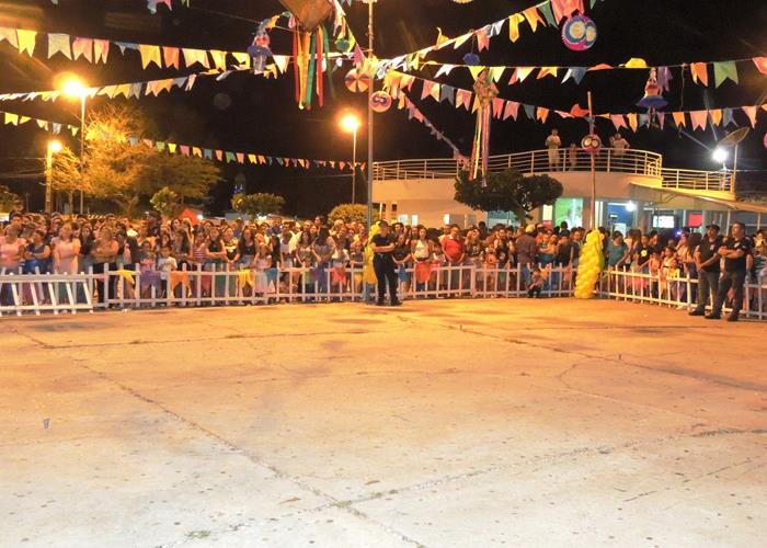 Sábado de folguedos com belas apresentações e sucesso de público - Imagem 43