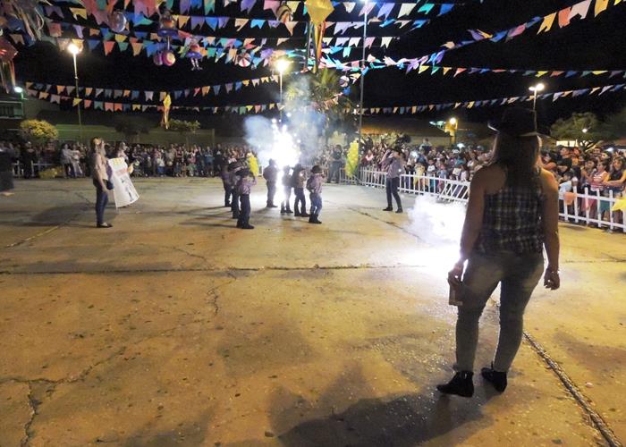 Sábado de folguedos com belas apresentações e sucesso de público - Imagem 13