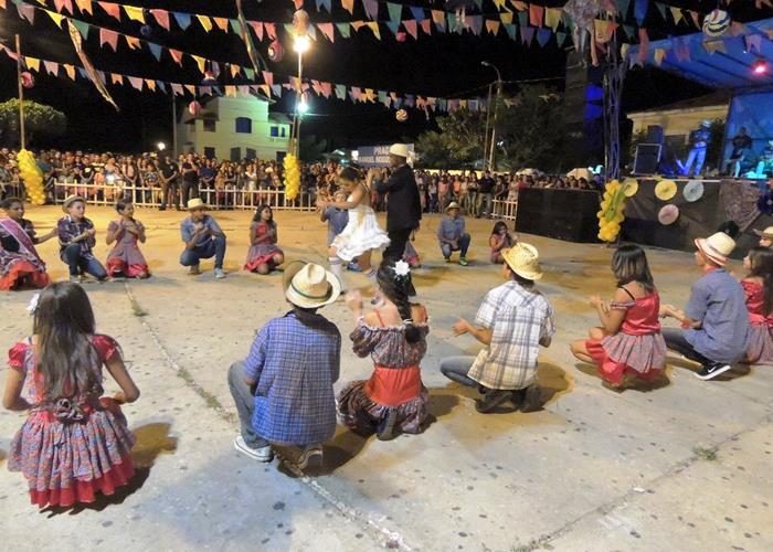 Sábado de folguedos com belas apresentações e sucesso de público - Imagem 68