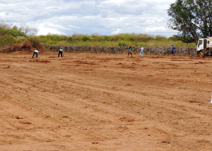 Município intensifica ações em estrada e esporte na zona rural - Imagem 9