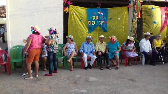 A Secretaria de Ação Social realizou o São João da Melhor Idade em  - Imagem 35