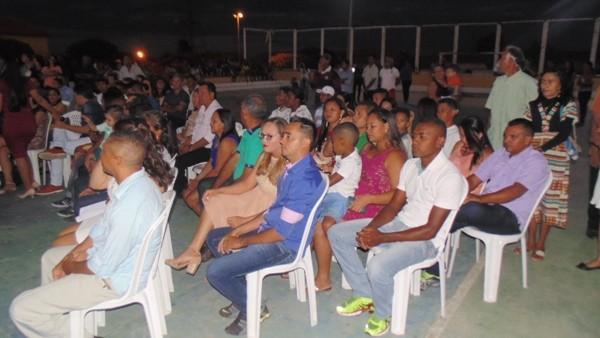 Casamento comunitário é realizado em Santo Inácio  - Imagem 8