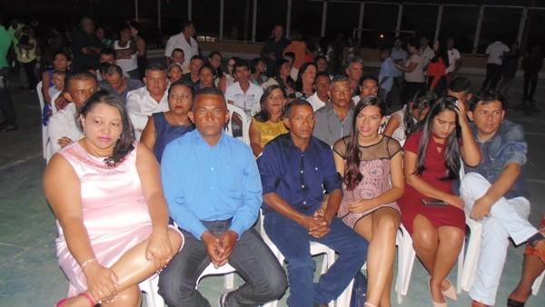 Casamento comunitário é realizado em Santo Inácio  - Imagem 6