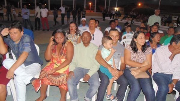 Casamento comunitário é realizado em Santo Inácio  - Imagem 7