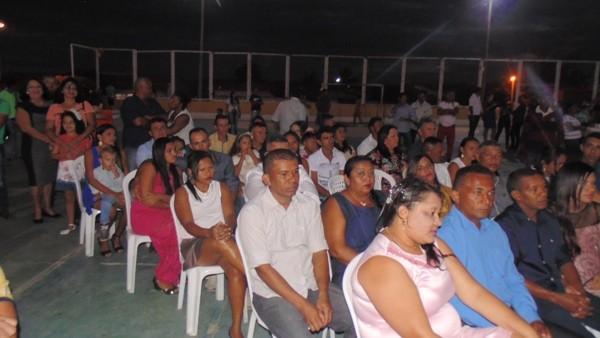 Casamento comunitário é realizado em Santo Inácio  - Imagem 12
