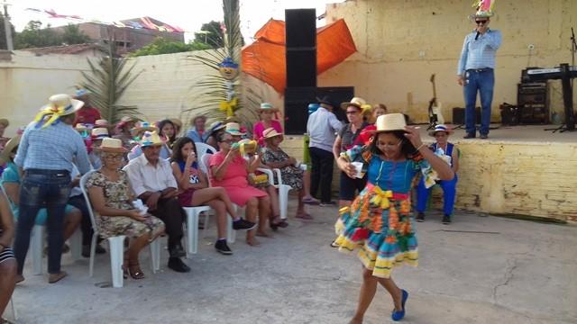 A Secretaria de Ação Social realizou o São João da Melhor Idade em  - Imagem 40