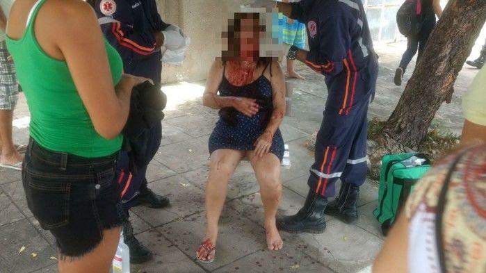 Tia do garoto recebeu atendimento médico no local (Crédito: Kairo Amaral)