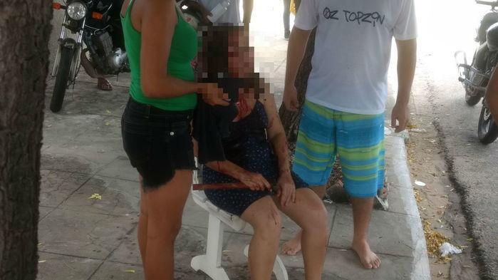 Tia do garoto recebeu atendimento médico no local (Crédito: Kairo Amaral)