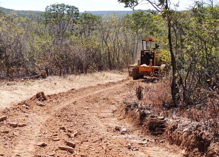 Município inicia recuperação de 10 km de estrada na zona rural - Imagem 11