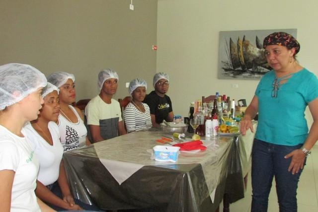 SMAS Realizou Curso Básico de Garçom - Imagem 78