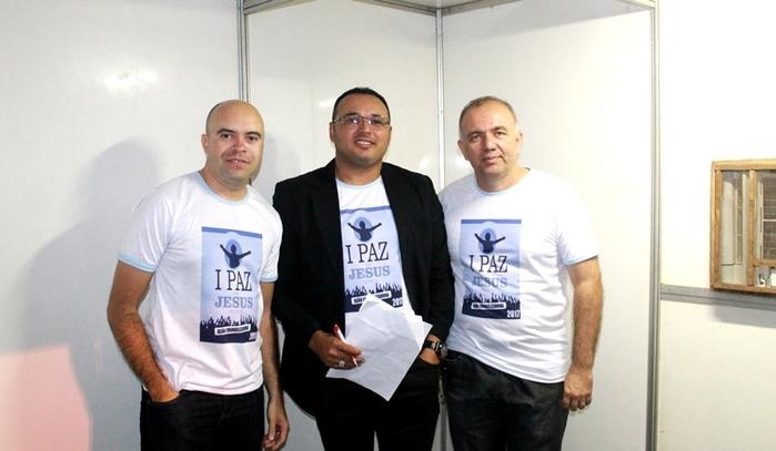 Igrejas evangélicas realizam em praça pública evento gospel - Imagem 4