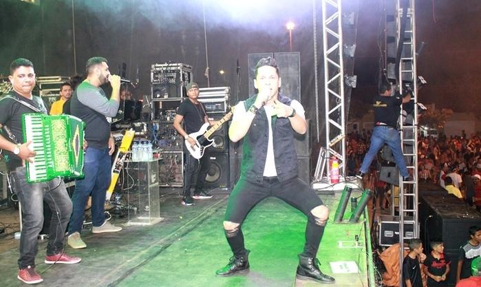 Público prestigia shows de aniversário 163 anos de Pedro II - Imagem 3