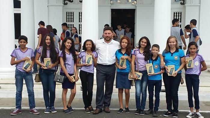 Medalhistas da U.E. Paulo Ferraz receberam premiação do Estado. - Imagem 7