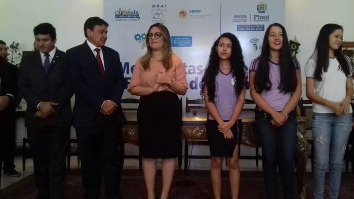 Medalhistas da U.E. Paulo Ferraz receberam premiação do Estado. - Imagem 1