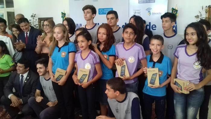 Medalhistas da U.E. Paulo Ferraz receberam premiação do Estado. - Imagem 2