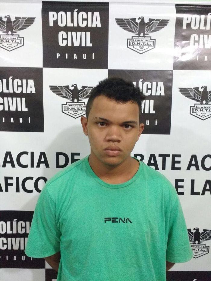 Júlio César de Morais Marques, vulgo “Thenthem”