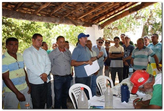 COFIR em parceria com a Prefeitura de Inhuma entrega Kits - Imagem 1