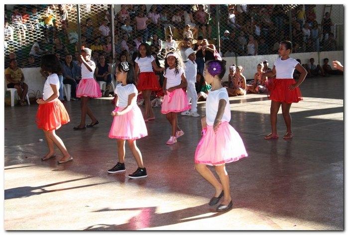 I Festival Folclórico das Escolas Municipais - Imagem 30