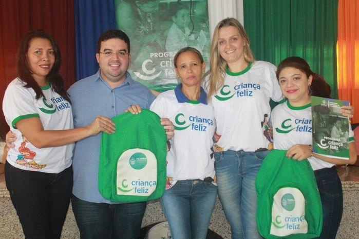 Programa de atenção à primeira infância foi lançado na Câmara Municipal