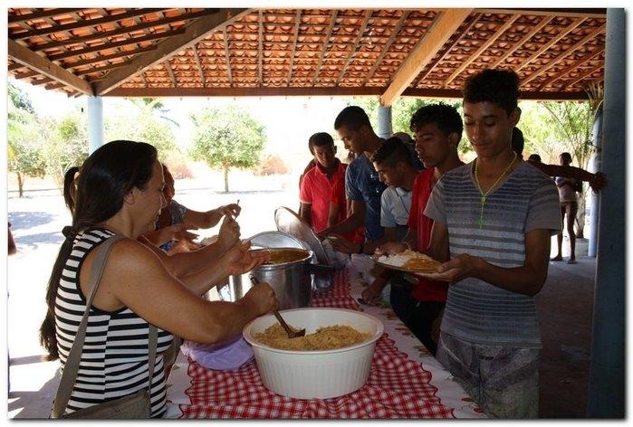SEMTAC proporciona manhã de lazer para crianças e adolescentes  - Imagem 23